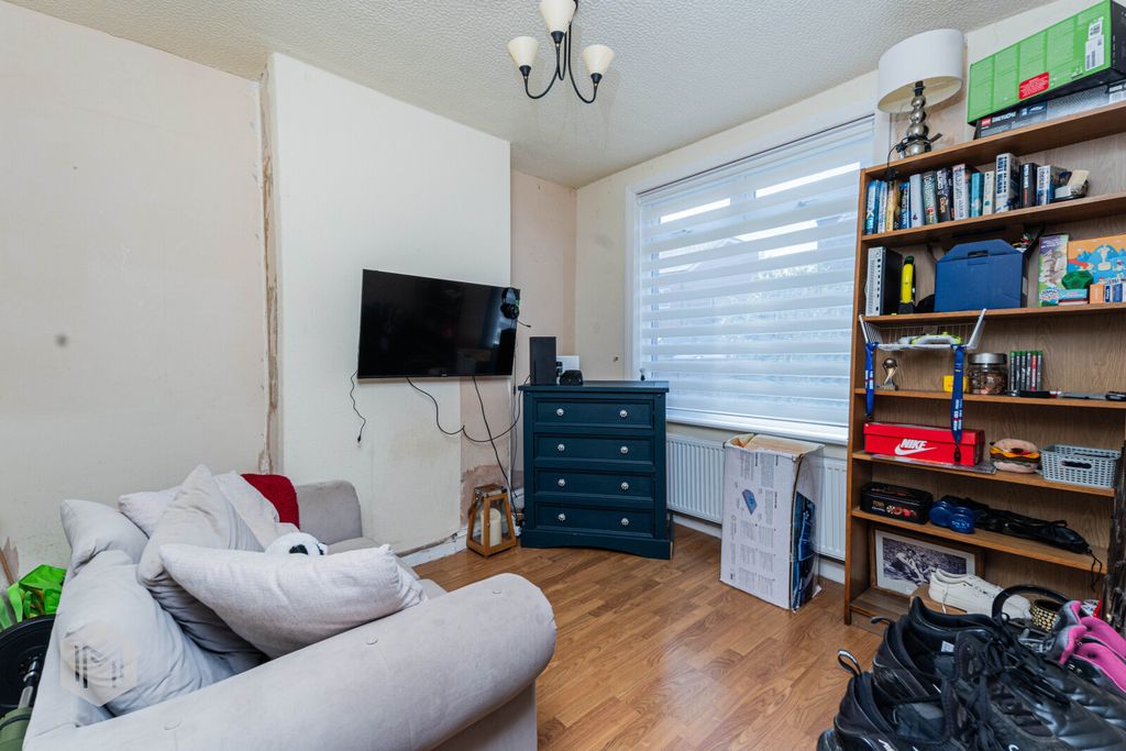 Property photo 3 of 16 Picture No. 36