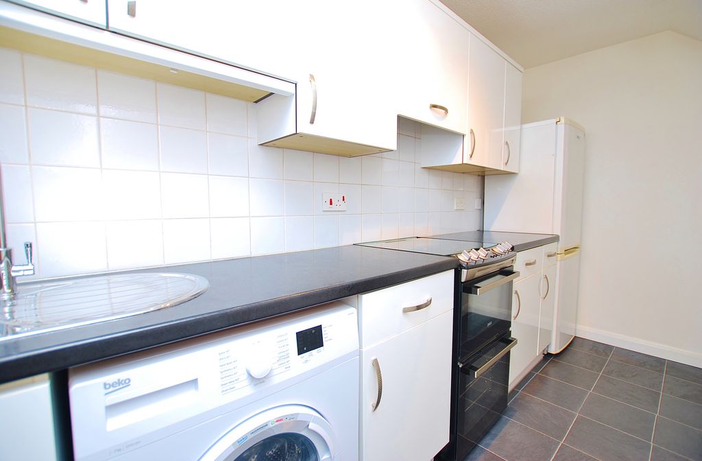 Property photo 3 of 10 Photo 03