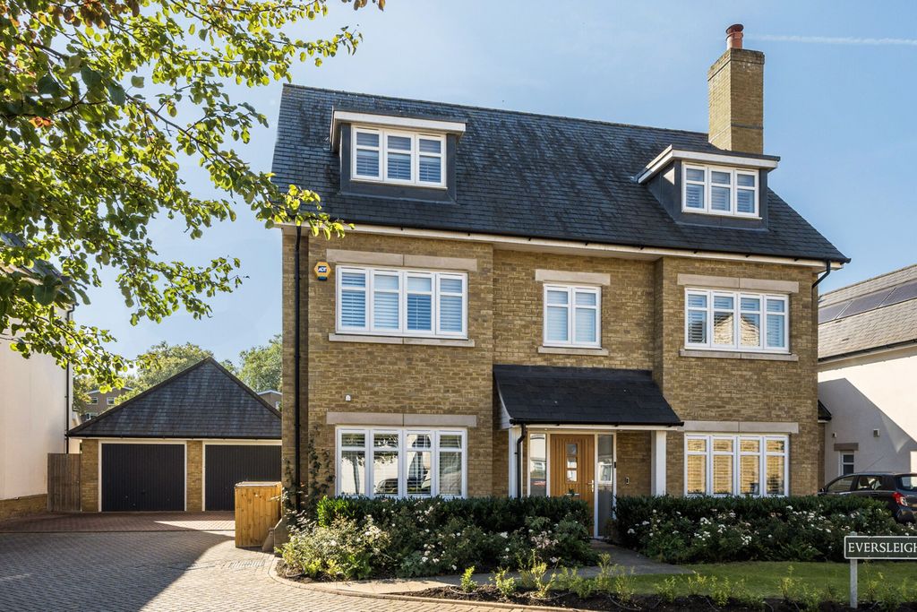 Property photo 1 of 29 External