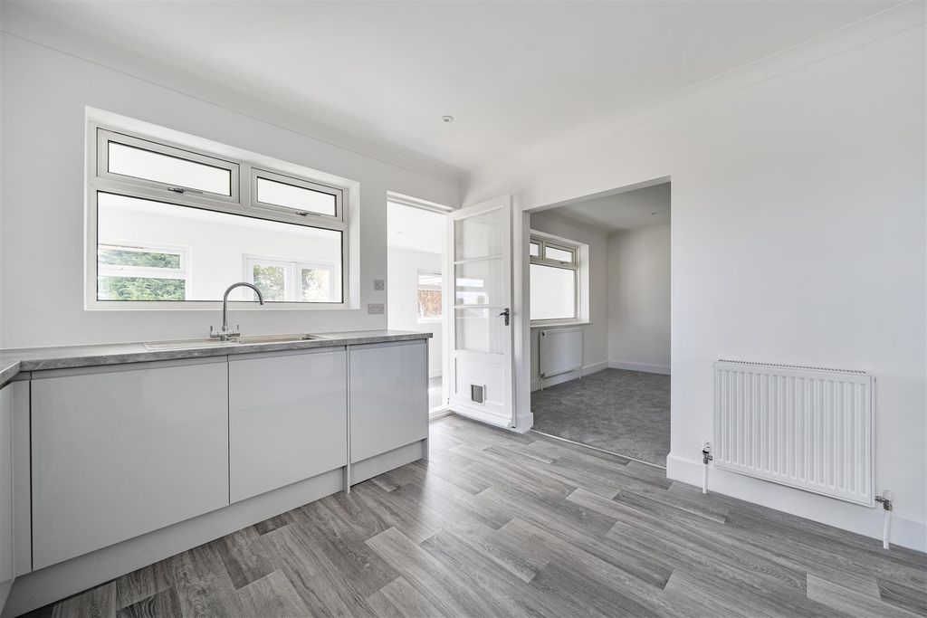 Property photo 2 of 20 1436004-7-69c55686c6047.Jpg