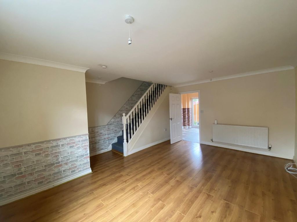 Property photo 2 of 11 5.Jpg
