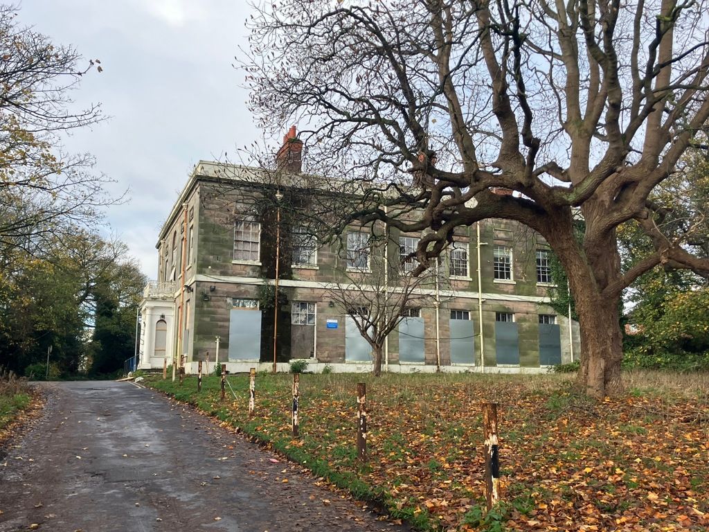 Property photo 2 of 7 Photo 2