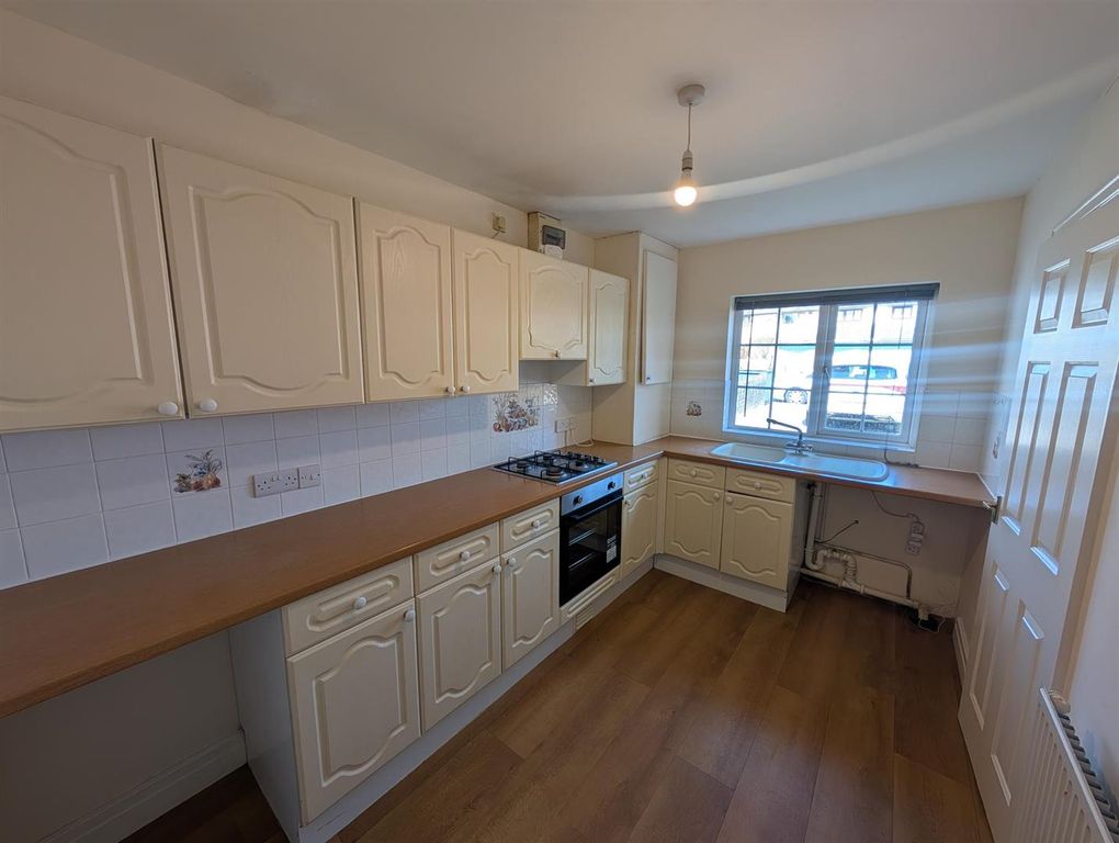 Property photo 2 of 13 1000031047.Jpg