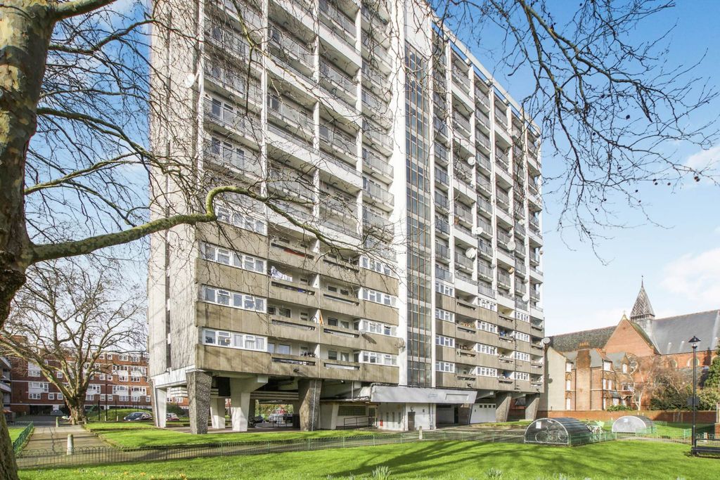 Property photo 1 of 16