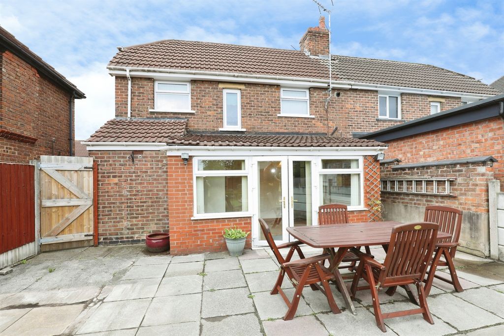 Property photo 2 of 15