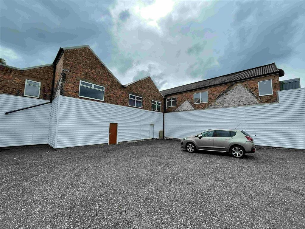 Property photo 2 of 10 1.Jpg