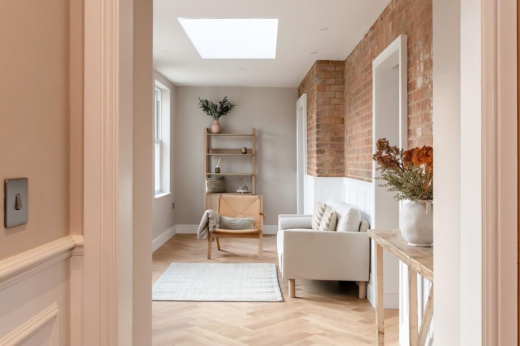 Property photo 2 of 33