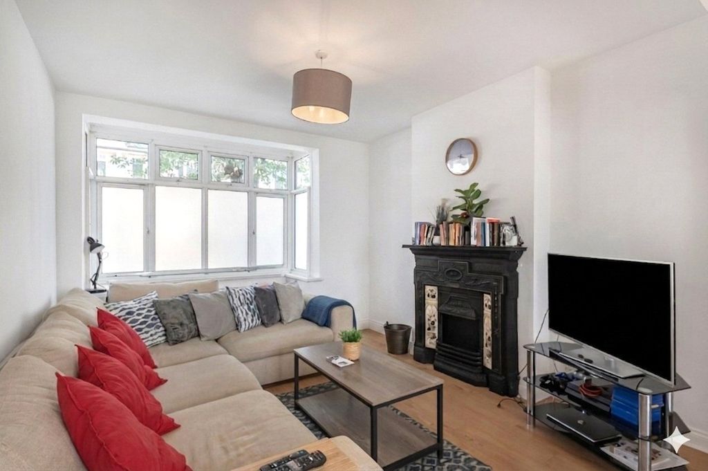 Property photo 1 of 12 Picture No. 24