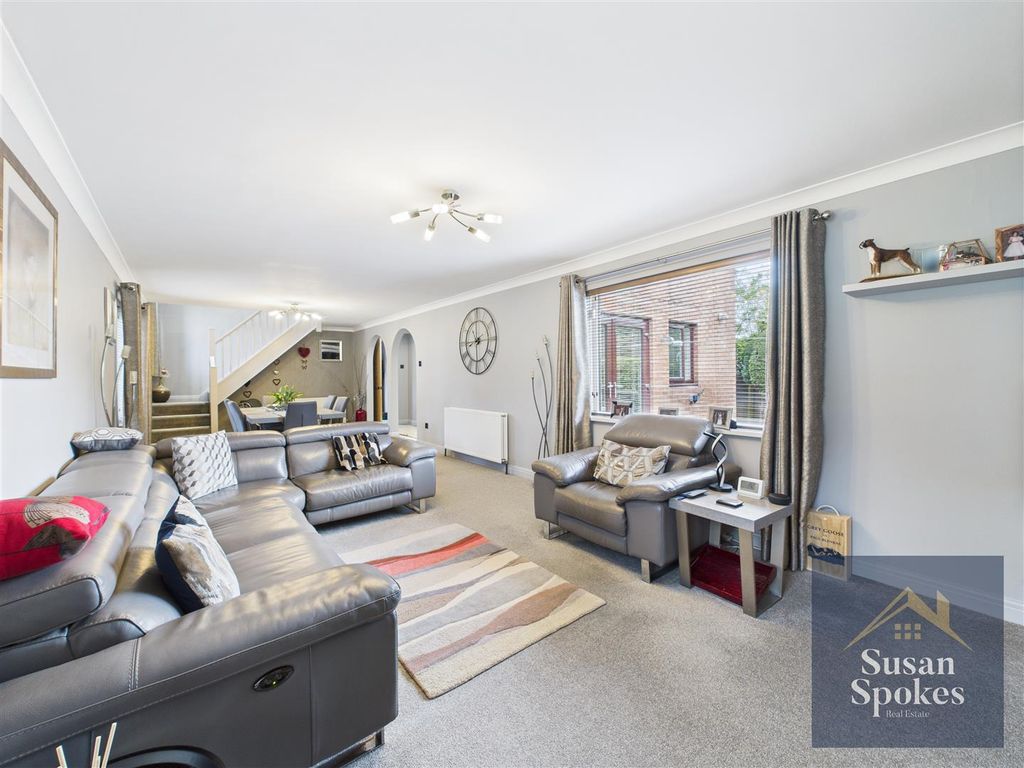 Property photo 3 of 34 Cam01858G0-Pr0154-Still034.Jpg