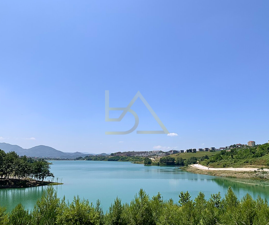 Property photo 1 of 3