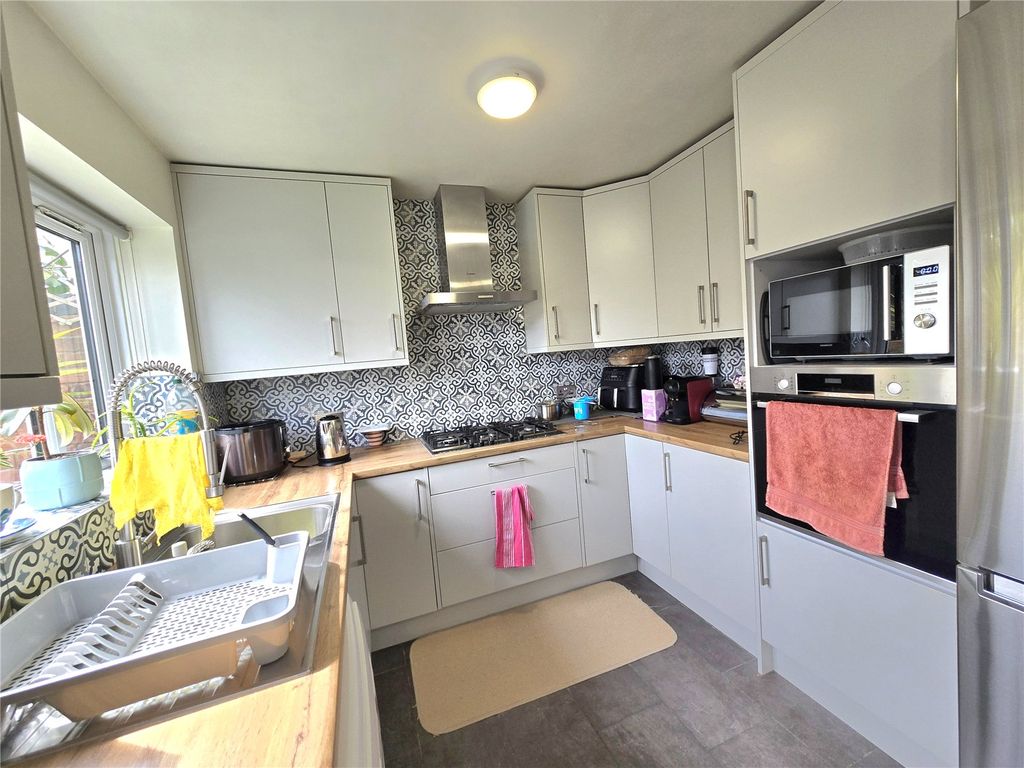 Property photo 2 of 16 Picture No. 01