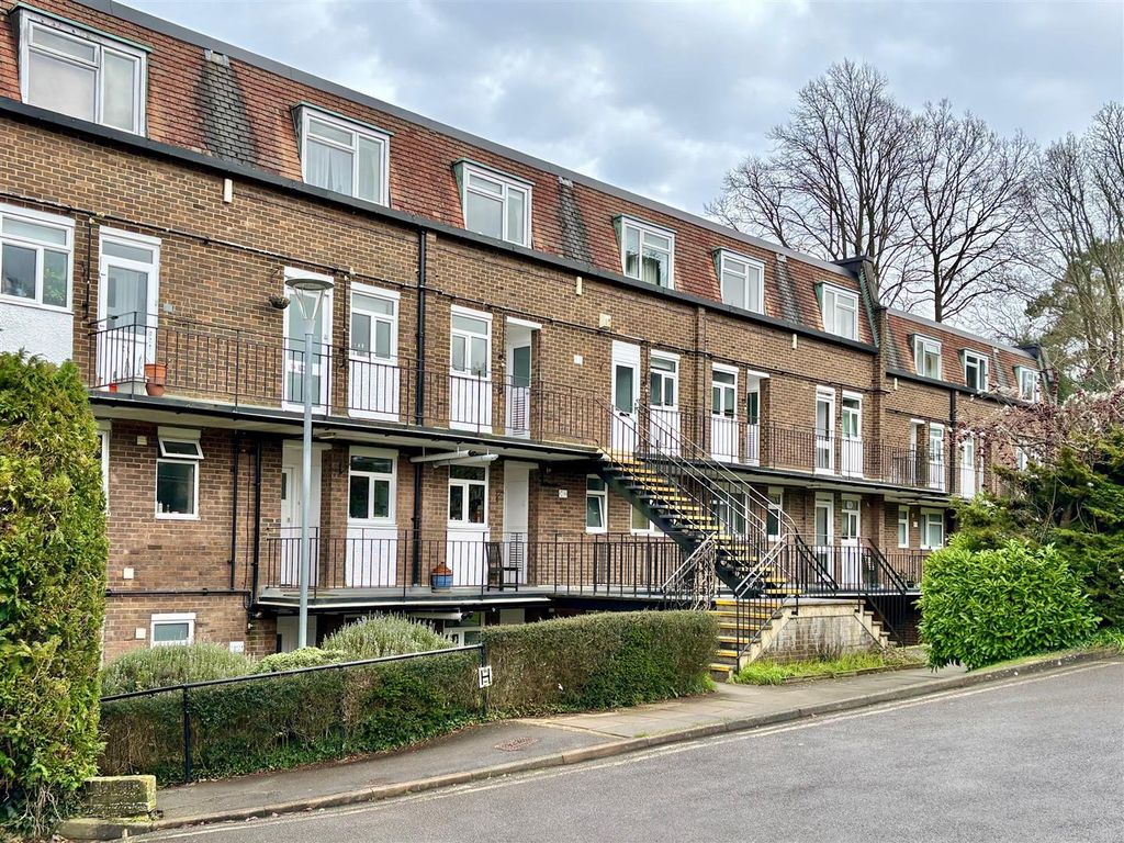 Property photo 1 of 15 Front