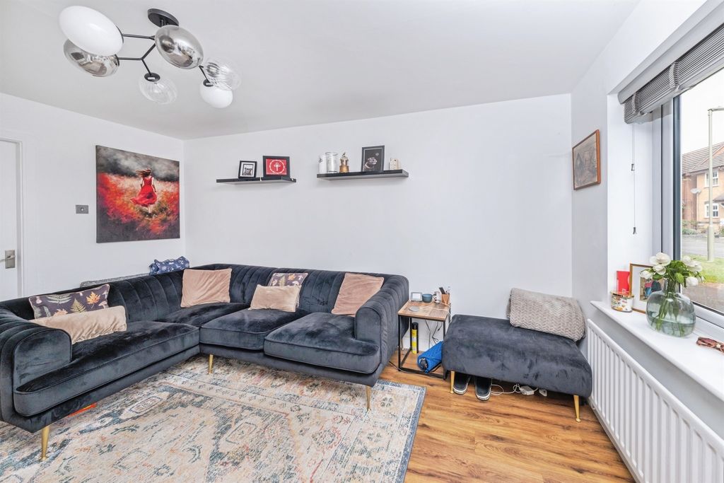 Property photo 2 of 15