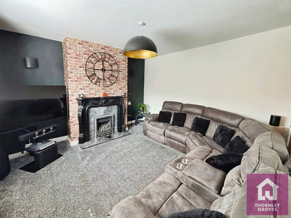 Property photo 2 of 24 Pbox-Img.Jpg