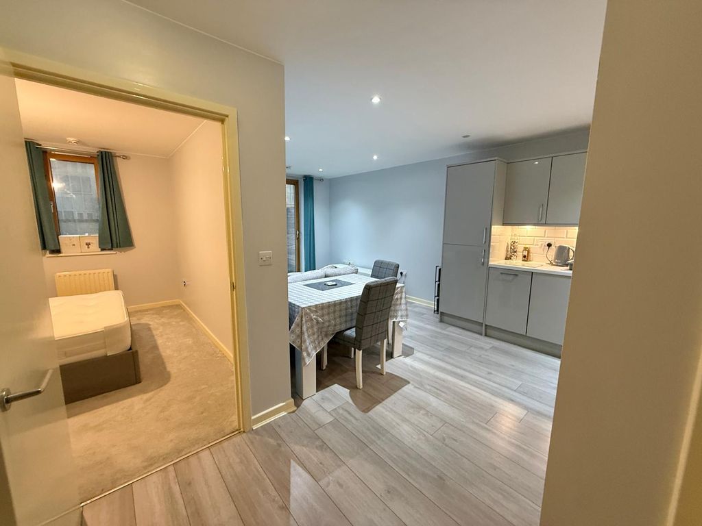 Property photo 2 of 14 Gallery