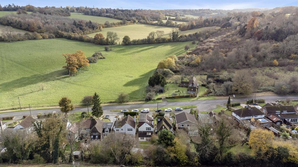 Property photo 1 of 27 Crw - Patronica - Dronea.Jpg