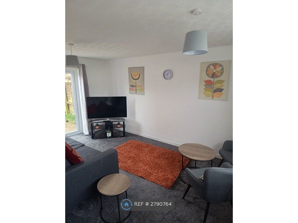 Property photo 1 of 6 Lounge