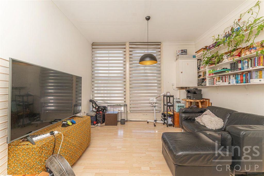 Property photo 2 of 13 11.Jpg