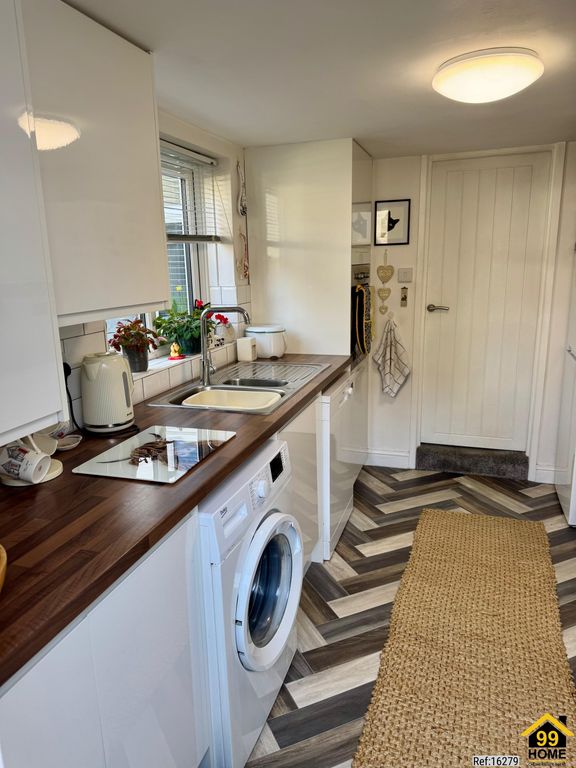 Property photo 2 of 13 Photo 1