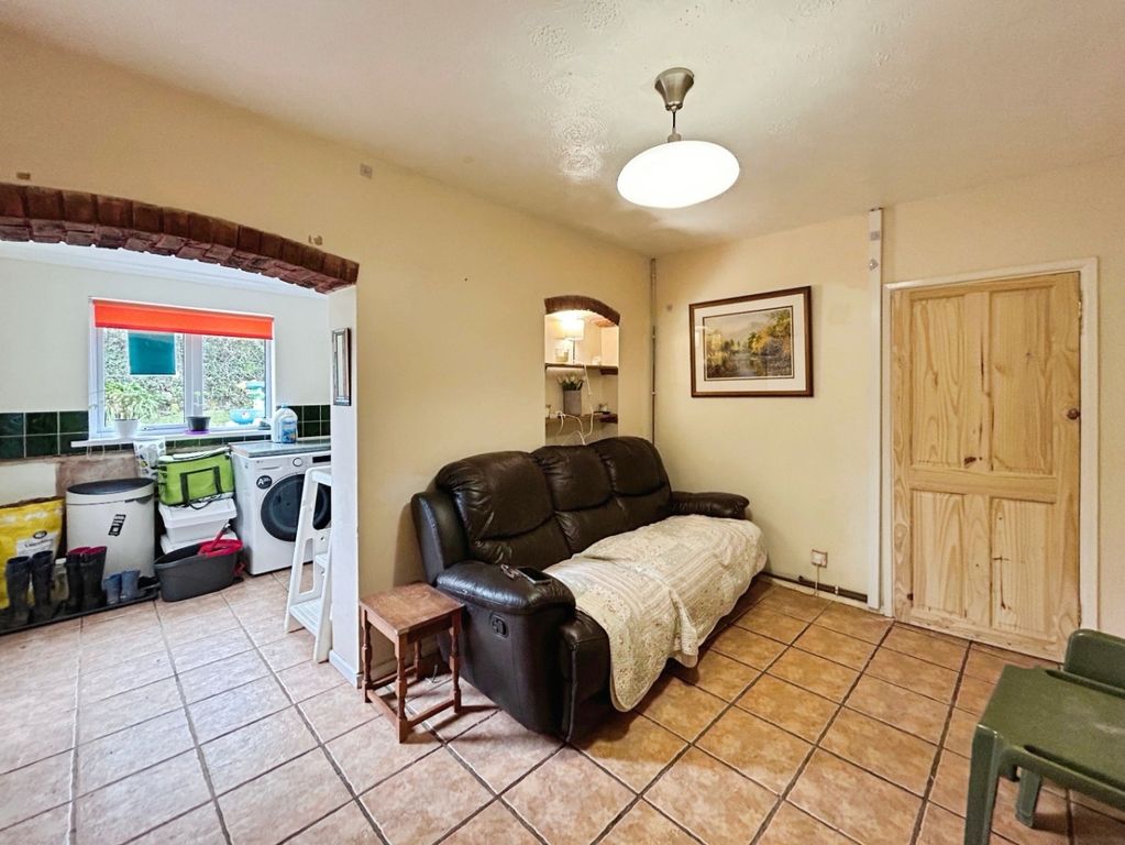 Property photo 3 of 21 5027808