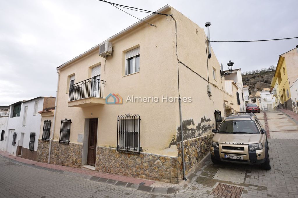 Property photo 1 of 30