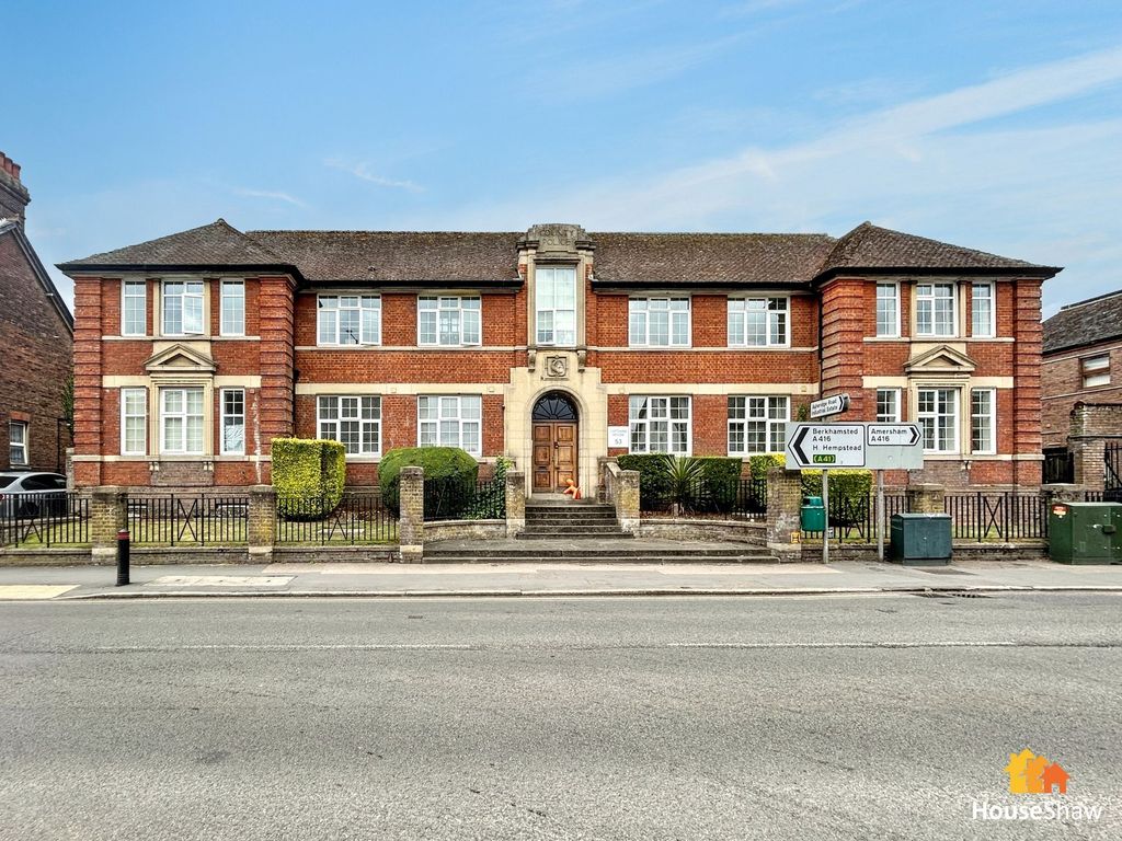 Property photo 1 of 9