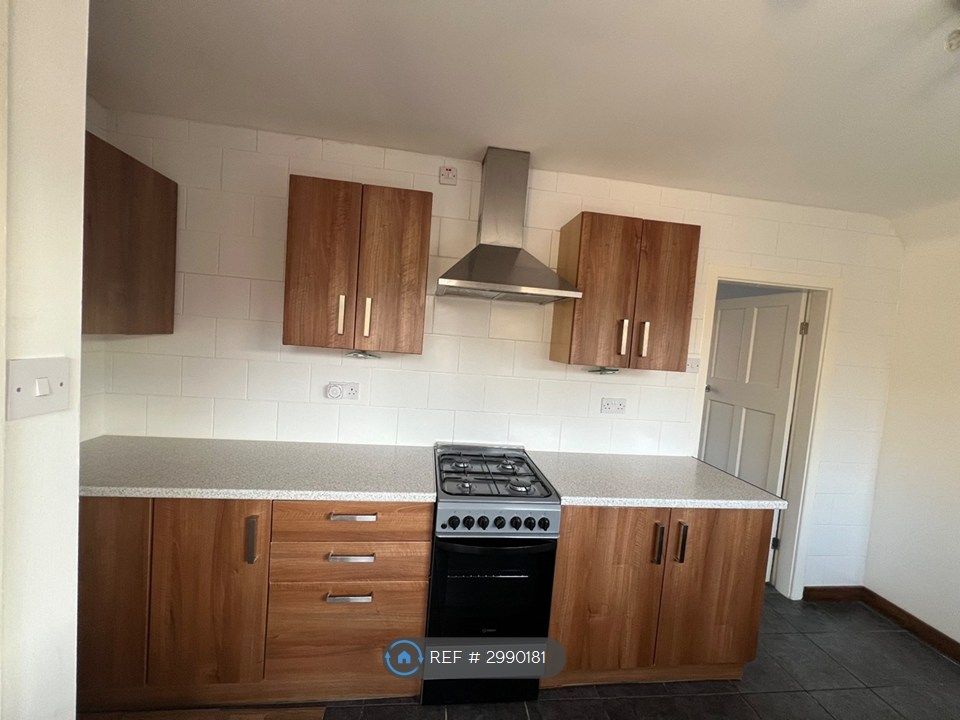 Property photo 3 of 26