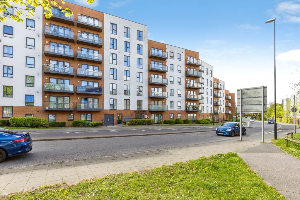 Property photo 2 of 14