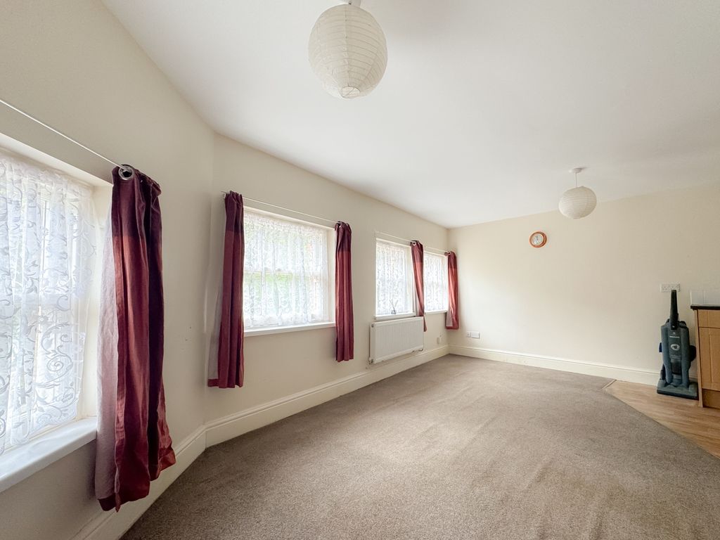 Property photo 3 of 11 Dam Street Ewemove Loftus-2