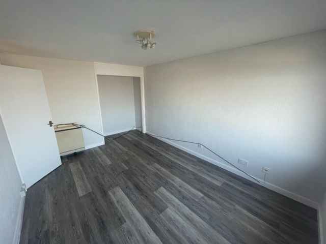 Property photo 3 of 6 Living Room