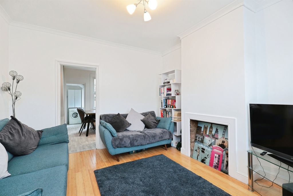 Property photo 2 of 12