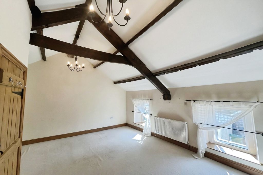 Property photo 2 of 13 Bedroom 1