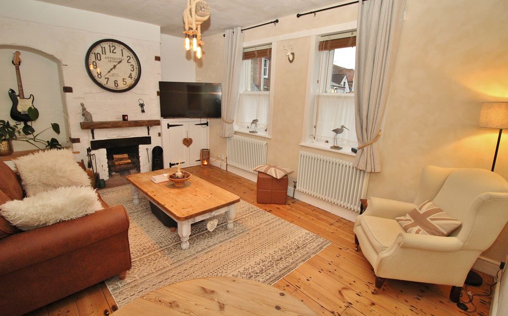 Property photo 1 of 16