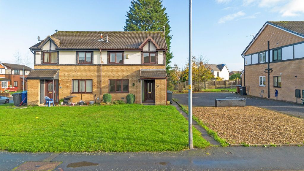 Property photo 2 of 11