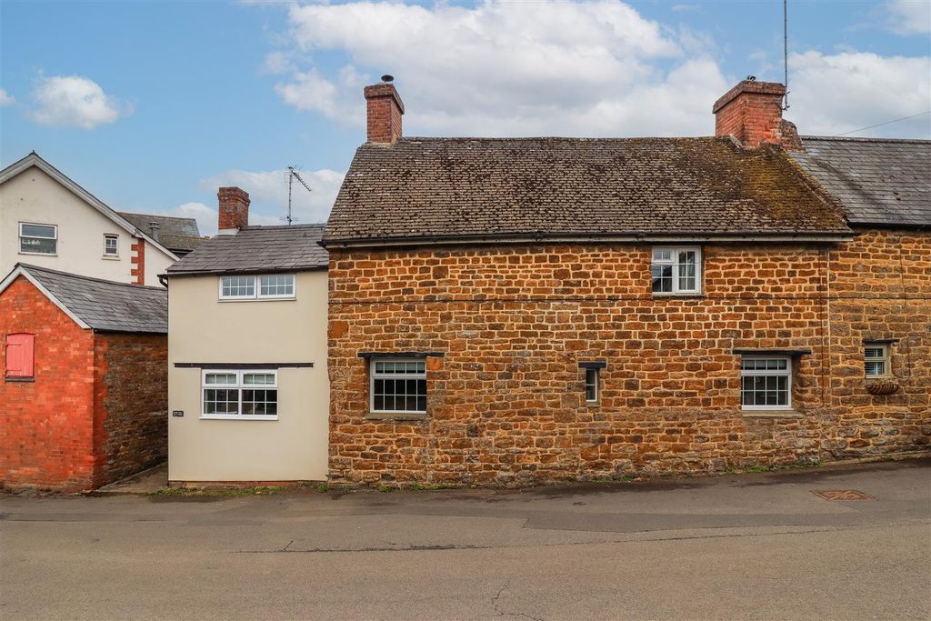 Property photo 1 of 41