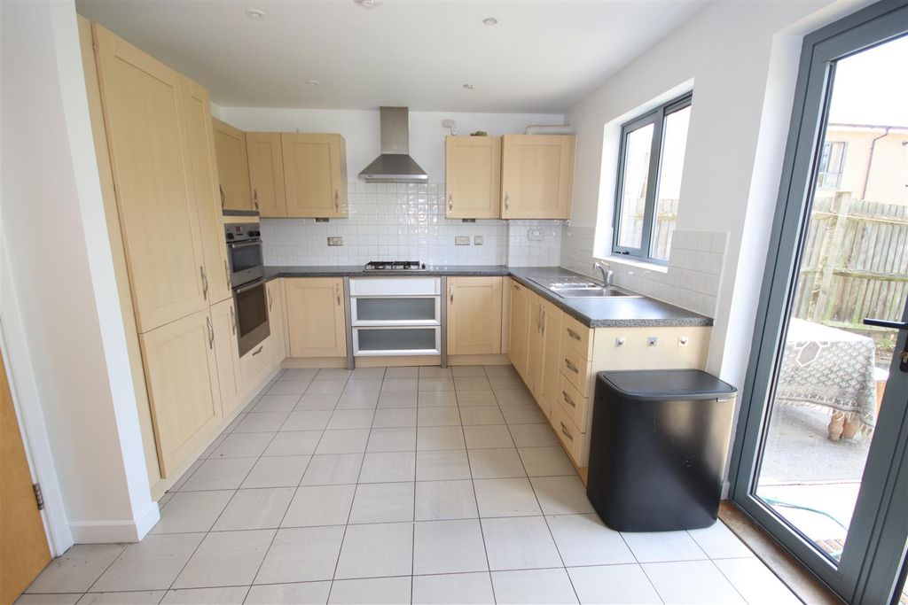 Property photo 3 of 13 Img_7112.Jpg
