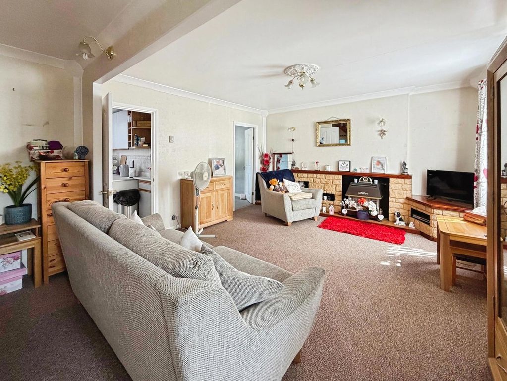 Property photo 2 of 15 Pbox-Img.Jpg