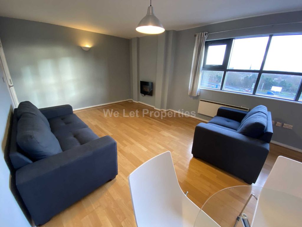 Property photo 2 of 11