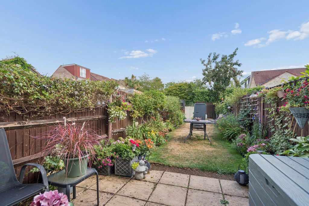 Property photo 3 of 12