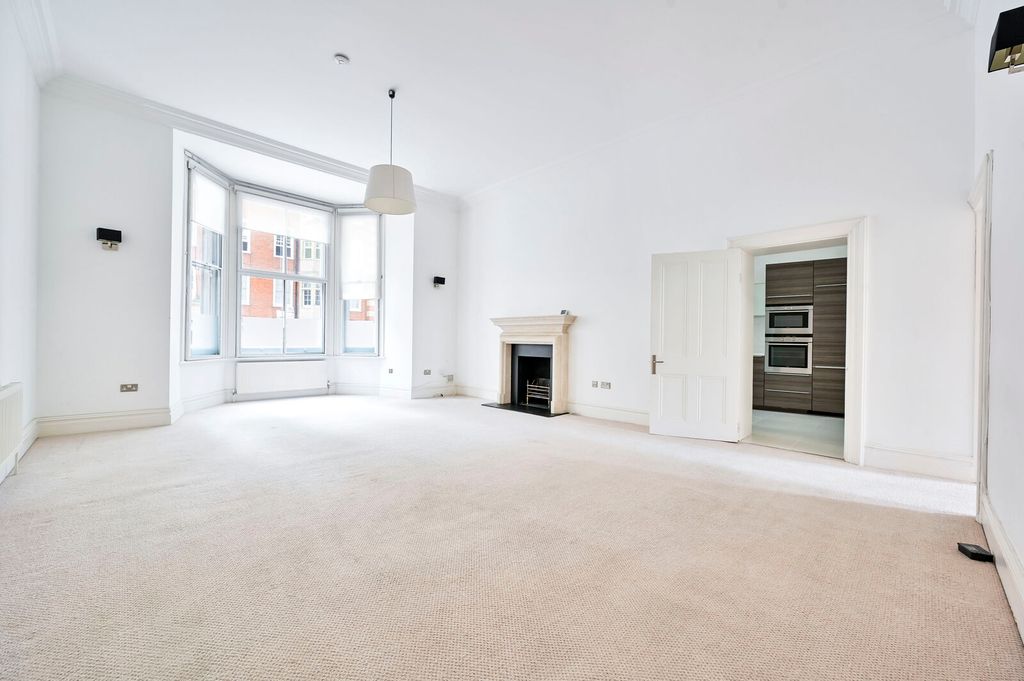 Property photo 1 of 34