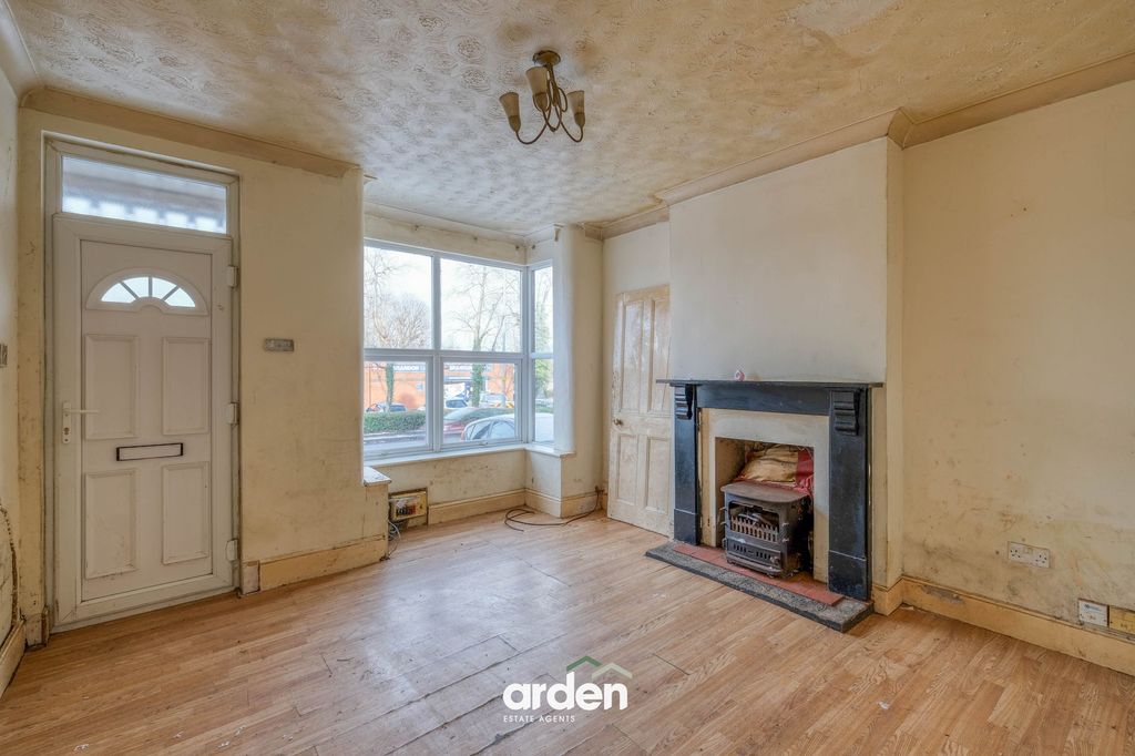 Property photo 2 of 11