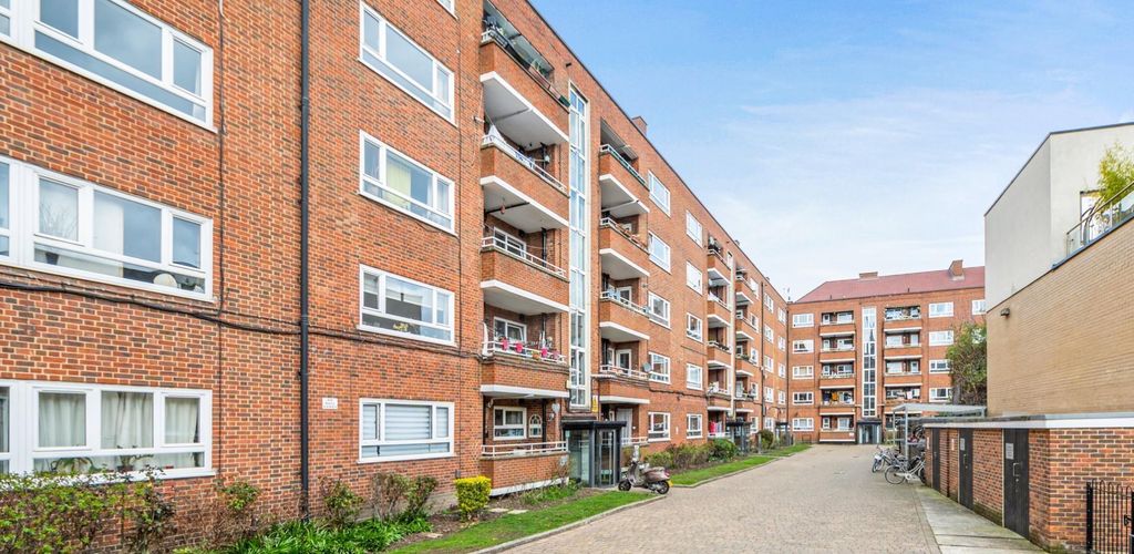 Property photo 2 of 18 Denman House4.Jpg