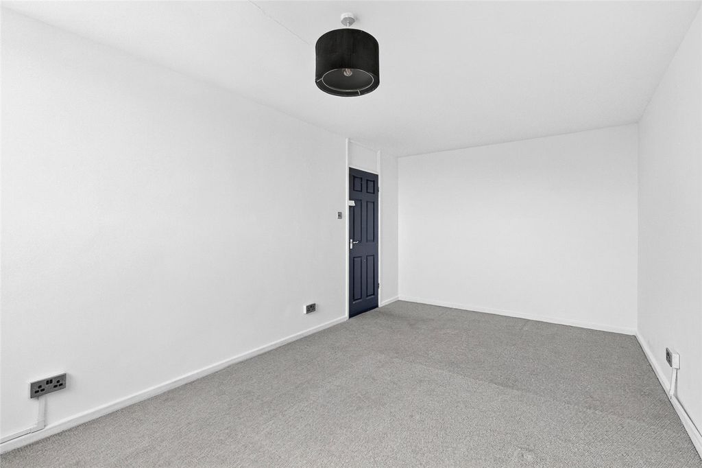 Property photo 3 of 21 Picture No. 13