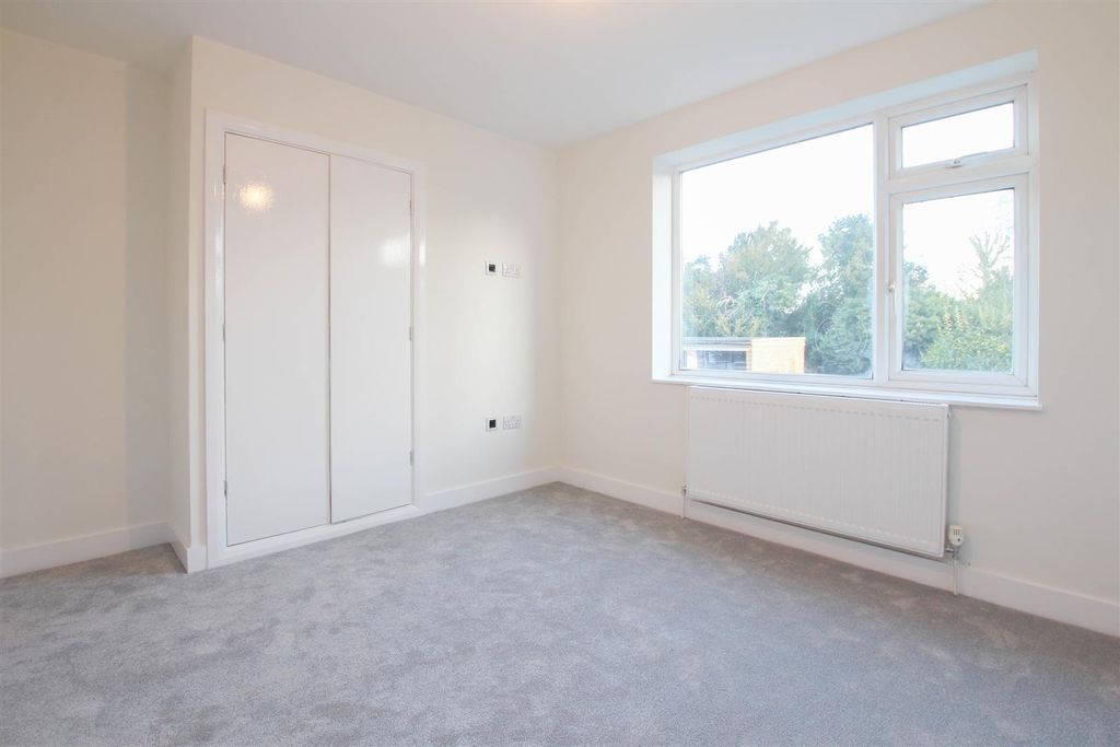 Property photo 3 of 9 Img_8270.Jpg