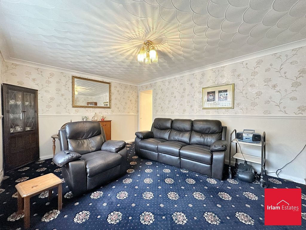 Property photo 3 of 26