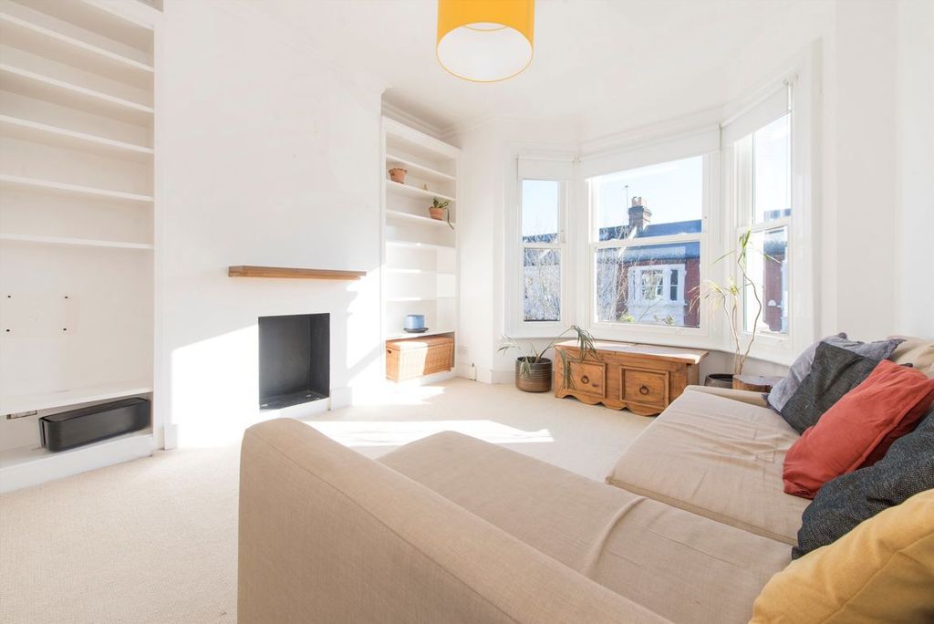 Property photo 2 of 6