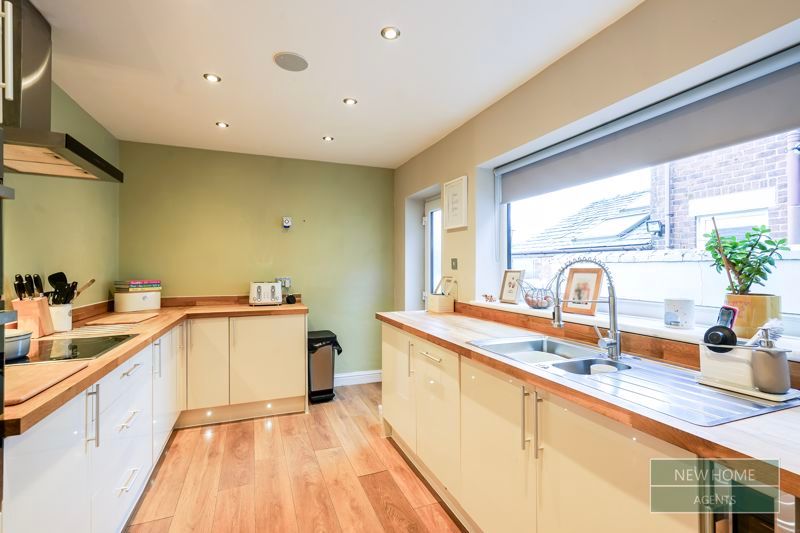 Property photo 3 of 20 Photo 6