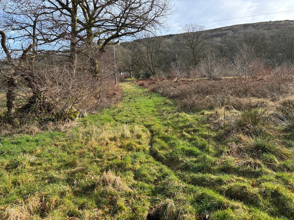 Property photo 2 of 4