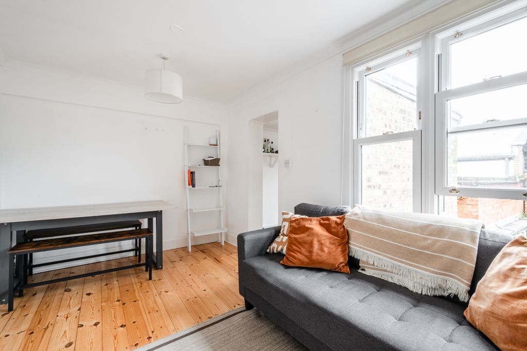 Property photo 3 of 6