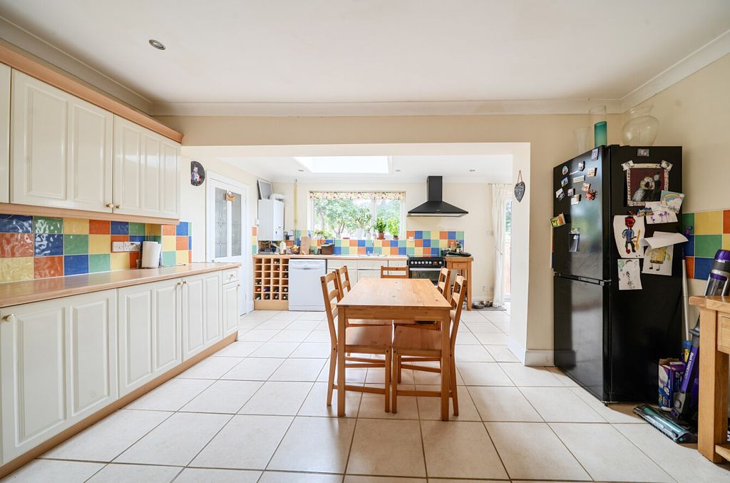 Property photo 3 of 12 1462823-24-6A0604...